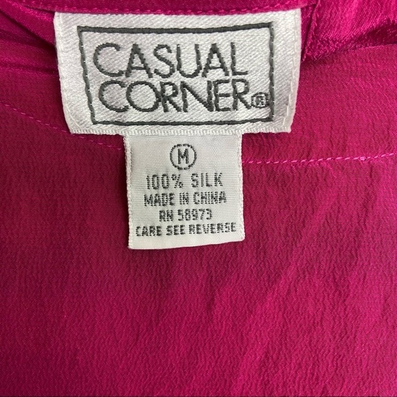 Vintage magenta short sleeve crew neck blouse size medium100% silk - Picture 6 of 6